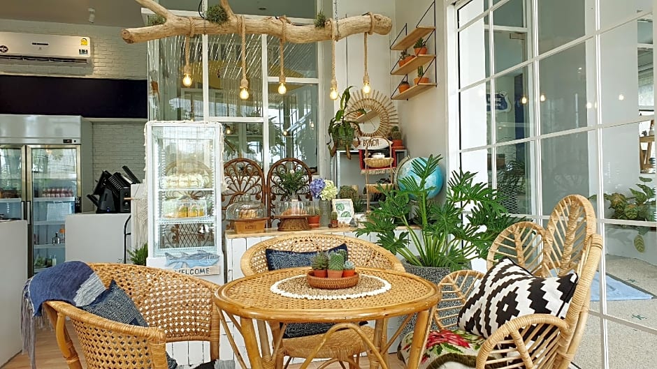 Chill House at Naiyang