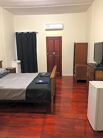 Queen Room with Shared Bathroom