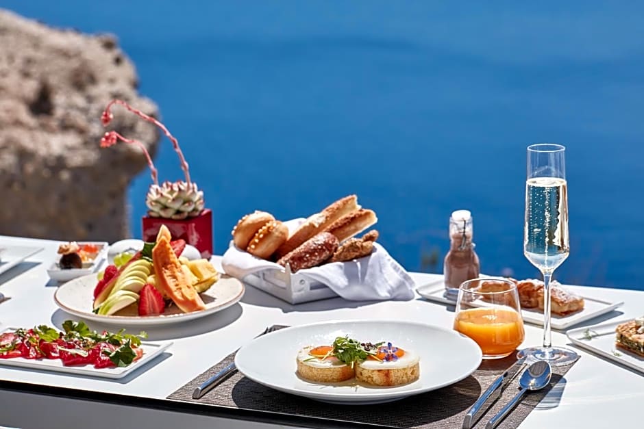 Katikies Santorini - The Leading Hotels Of The World