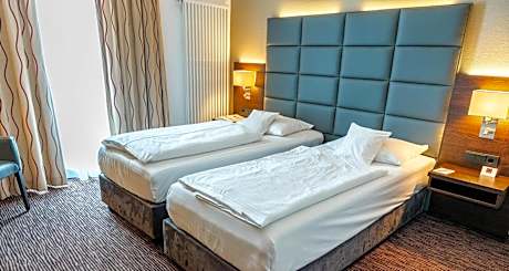 Comfort Twin Room