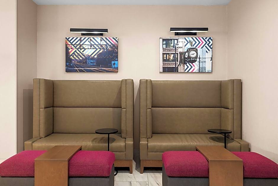 Homewood Suites by Hilton Downers Grove Chicago, IL
