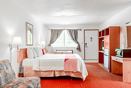 Premium King Room with Jetted Tub