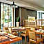 UNA Hotels The One Milano Hotel & Residence