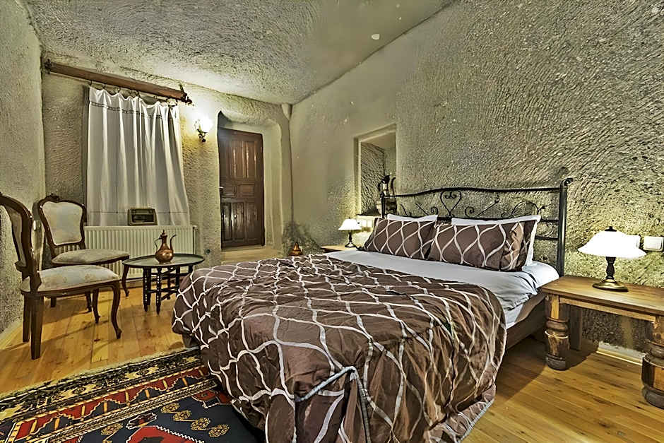 Antique Terrace Suites