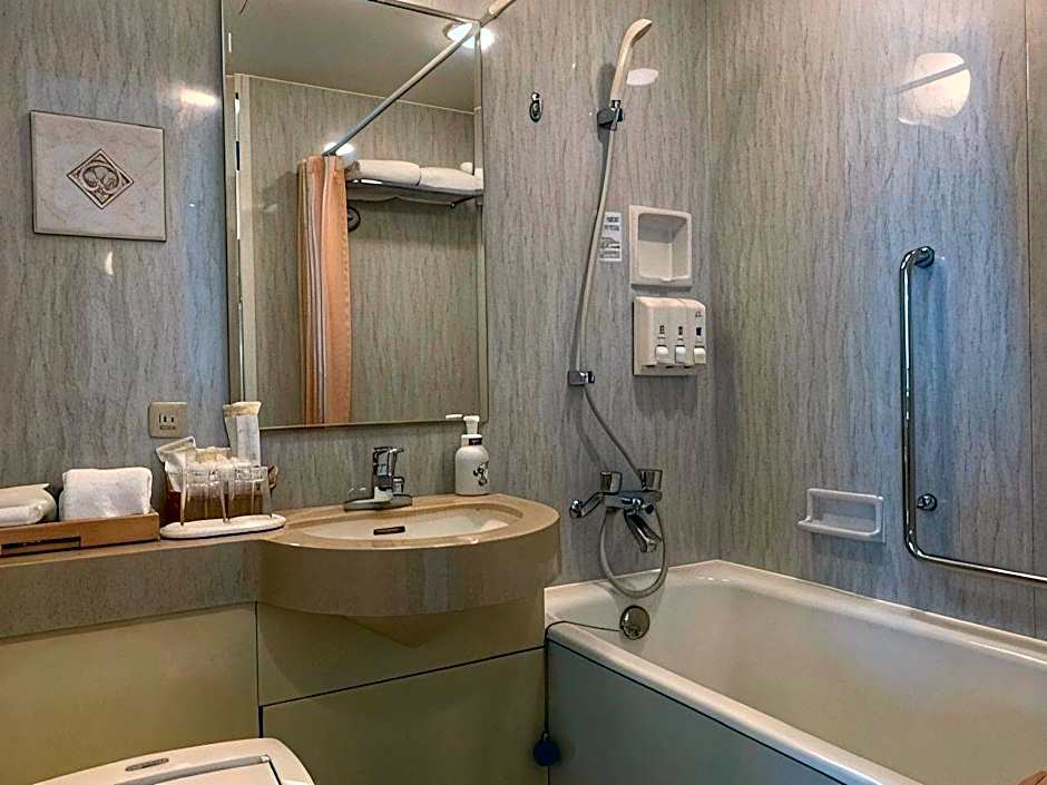 The Crest Hotel Kashiwa