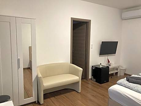 Superior Twin Room with Sauna