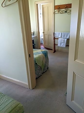 Triple Room with Shower