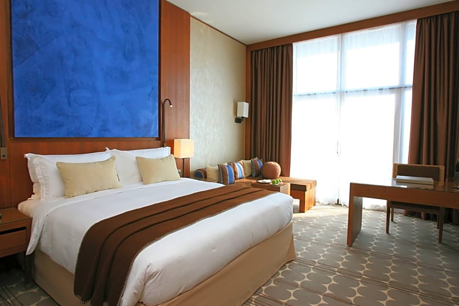 Yas Plaza Marina By Ihg