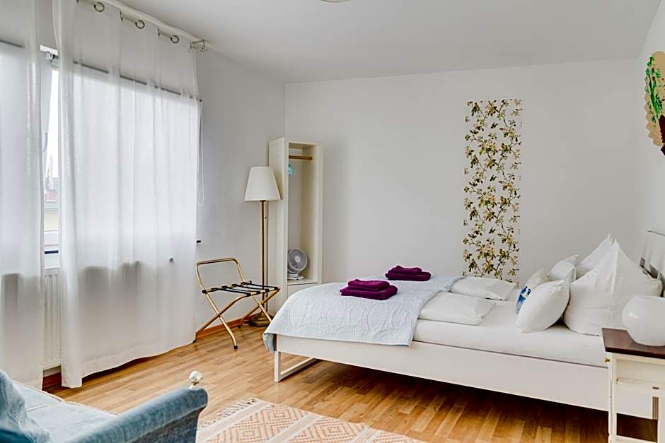 B&B MY PLACE mit Frühstückspaket - with Breakfastbox