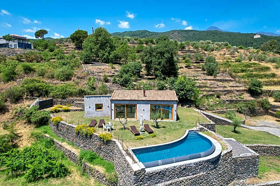 Monaci delle Terre Nere