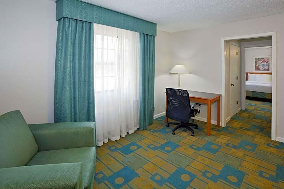 La Quinta Inn by Wyndham Omaha West