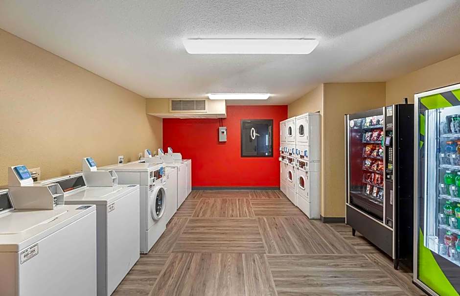 Extended Stay America Suites - Milwaukee - Brookfield