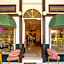Isara Boutique Hotel and Cafe
