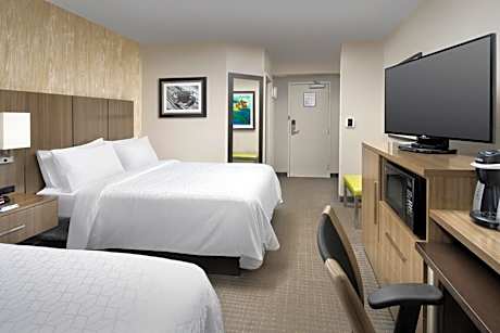 Standard Room with Two Queen Beds