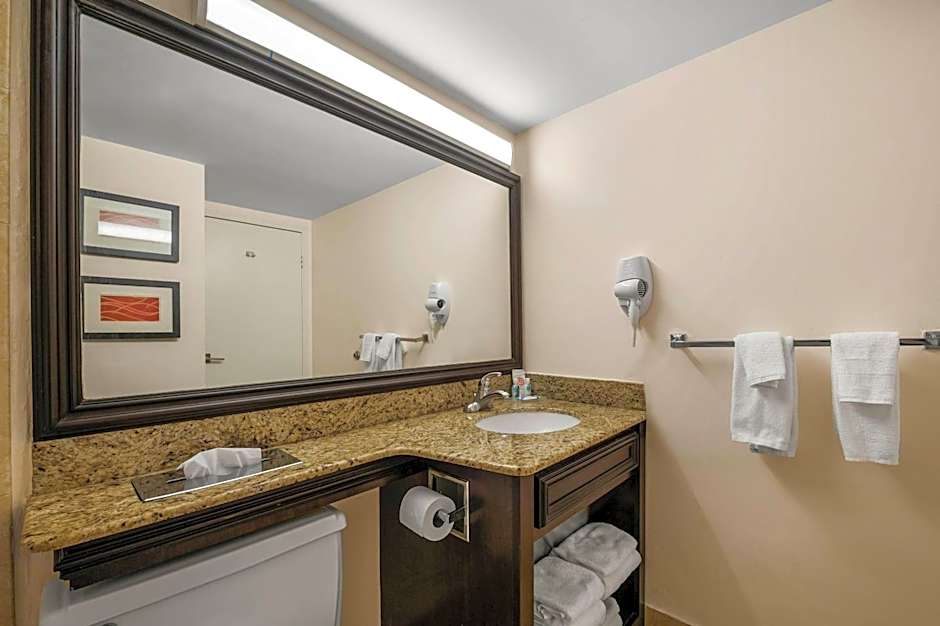 Comfort Inn Oceanside Deerfield Beach