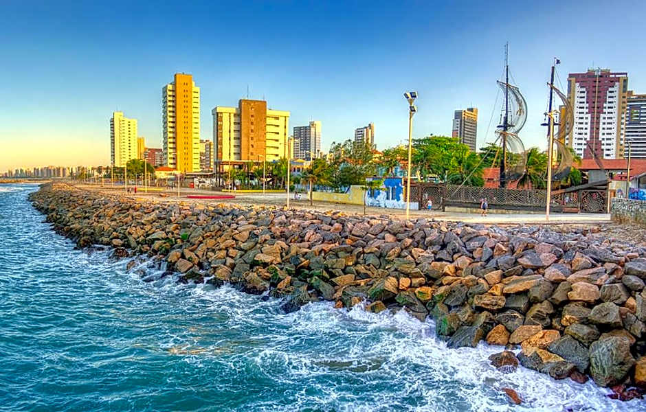 Iracema Praia Flats