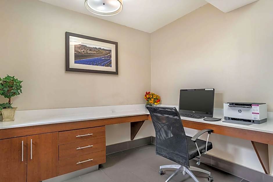 Comfort Inn Charlotte Airport Uptown