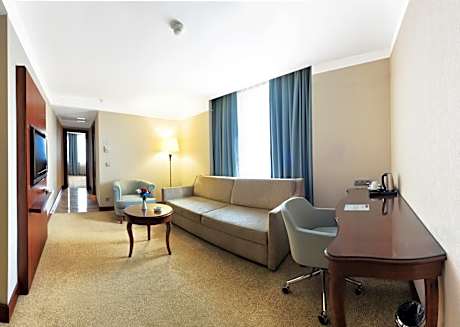 Double Bed Mobility Accessible Room