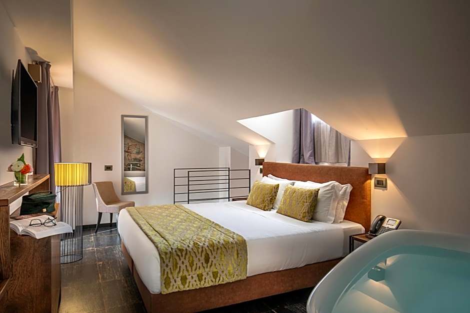 Navona Essence Hotel