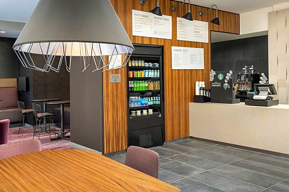 Courtyard by Marriott Portland East