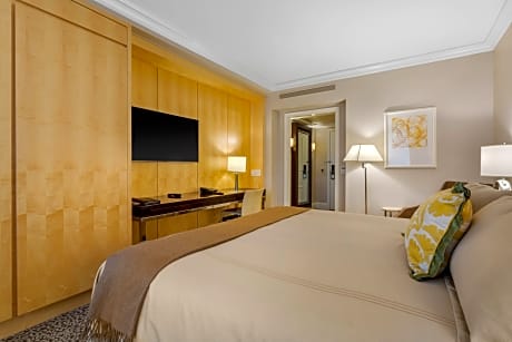 Deluxe Executive Room - 1 King Bed