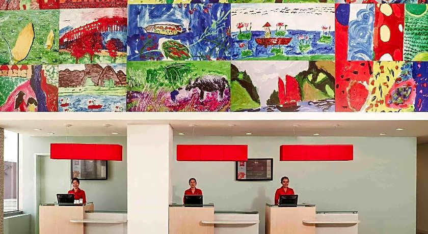 Ibis Saigon South Hotel