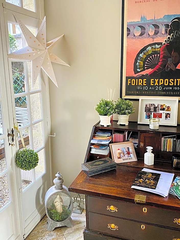 Au 16 Place Saint Louis