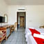 RedDoorz Plus near Tugu Mercusuar Anyer