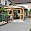 Greyhound Inn
