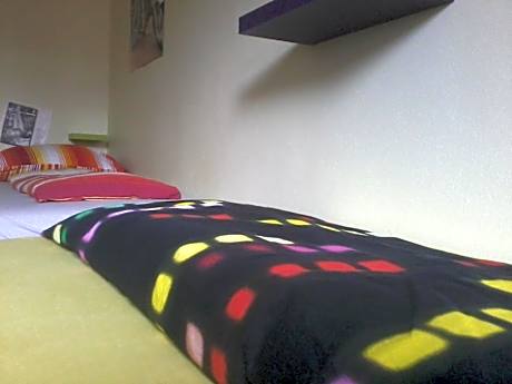 Bed in 4-Bed Mixed Dormitory Room