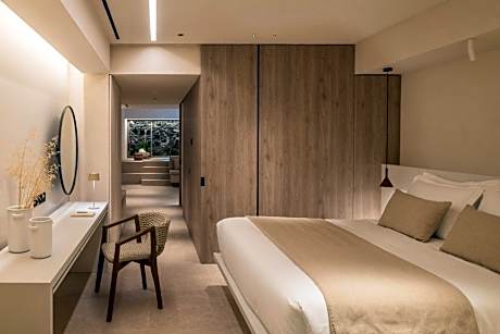 Presidential Suite with Plunge Pool & Sea View