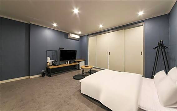 Gamdong Hotel