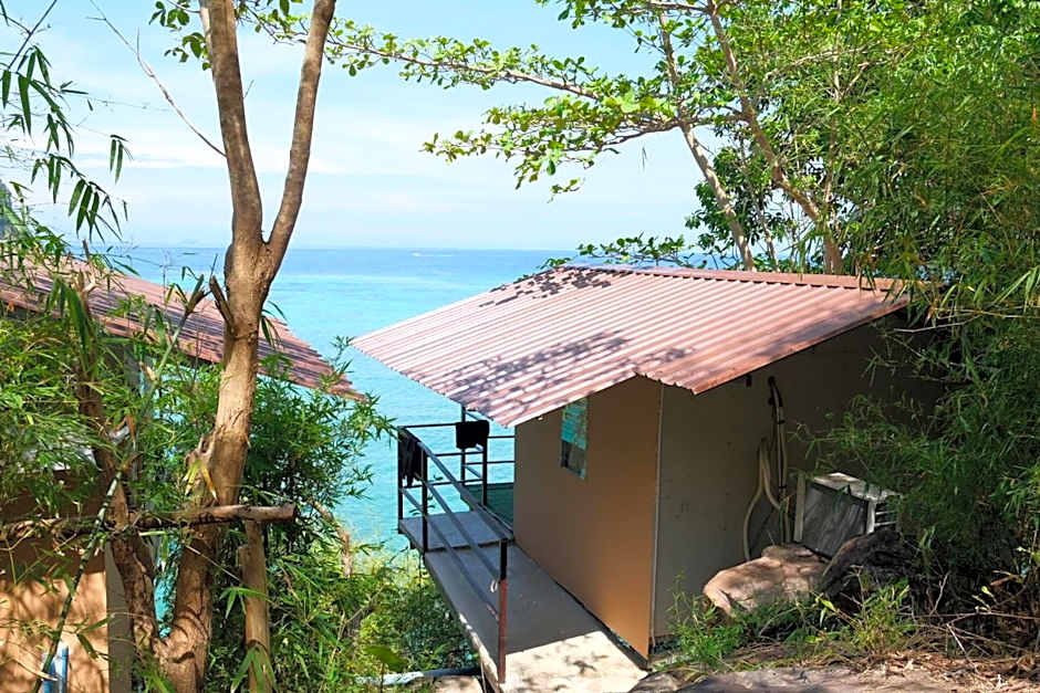 Phi Phi Seaside Bungalow