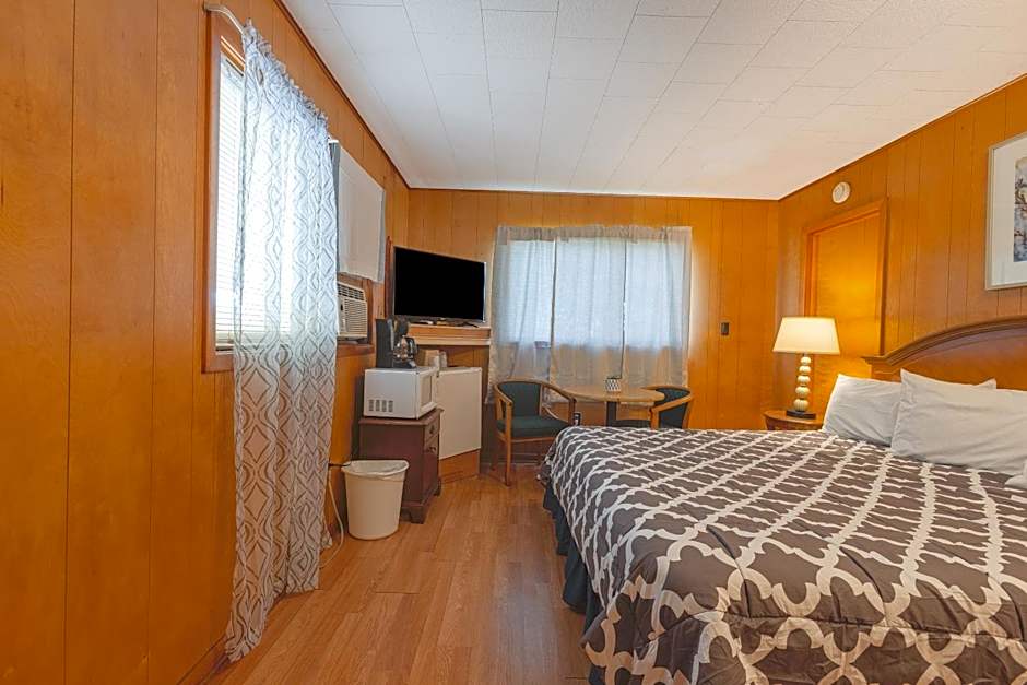 Parkside Motel by OYO Meadville Conneaut Lake