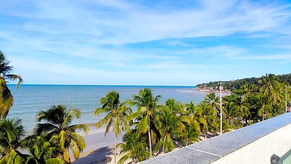 Apto Inteiro Cabo Branco pé na areia