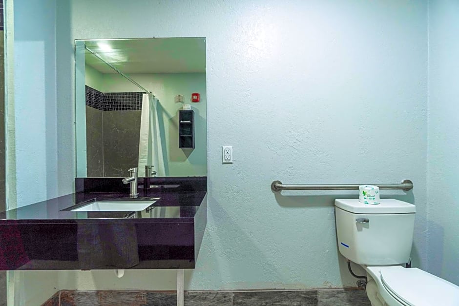 Xpress Inn & Extended Stays