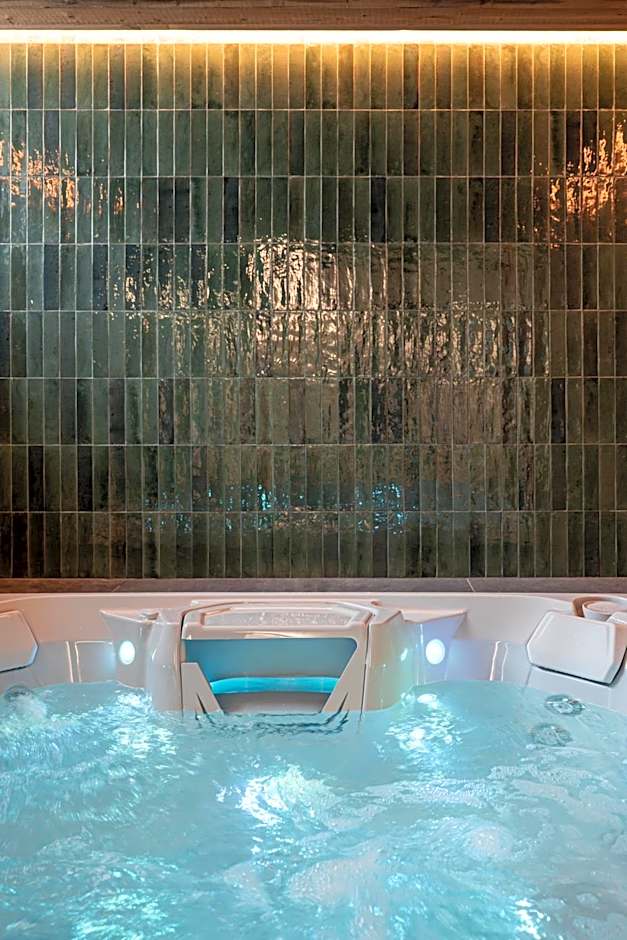 Hotel alle Rose Family inspired garden and SPA