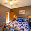 Bison Lodge - Lg Home - 2 bedrooms - less than 5 miles to Yellowstone North Entrance, Sleeps up to 8