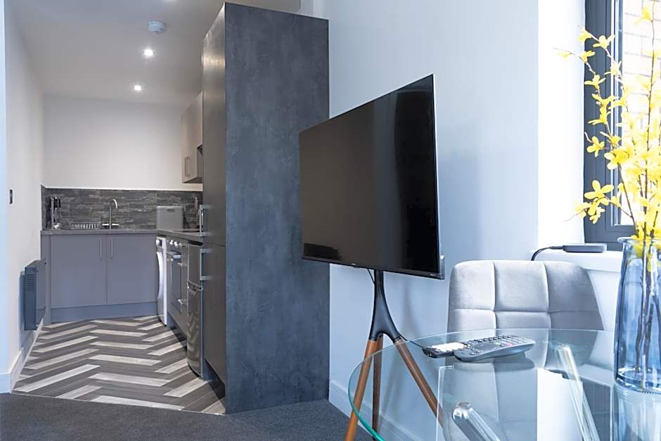 Studio & 1 Bedroom Apartments - PE1 - Contractor Friendly - Free Parking - Sofa Beds - Sky TV - Full Kitchen - Washer Dryer - WiFi