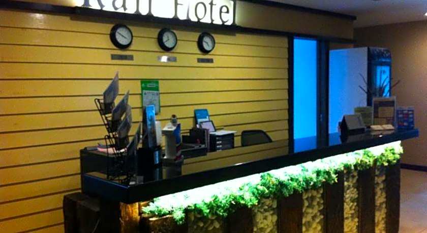 Capital O Rail Hotel