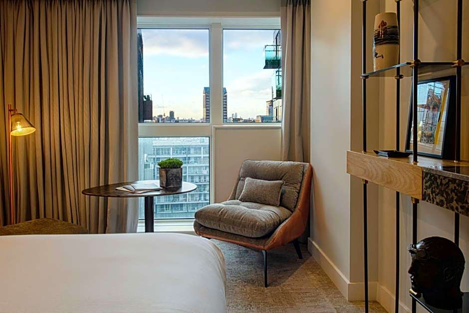 Lincoln Plaza London, Curio Collection By Hilton