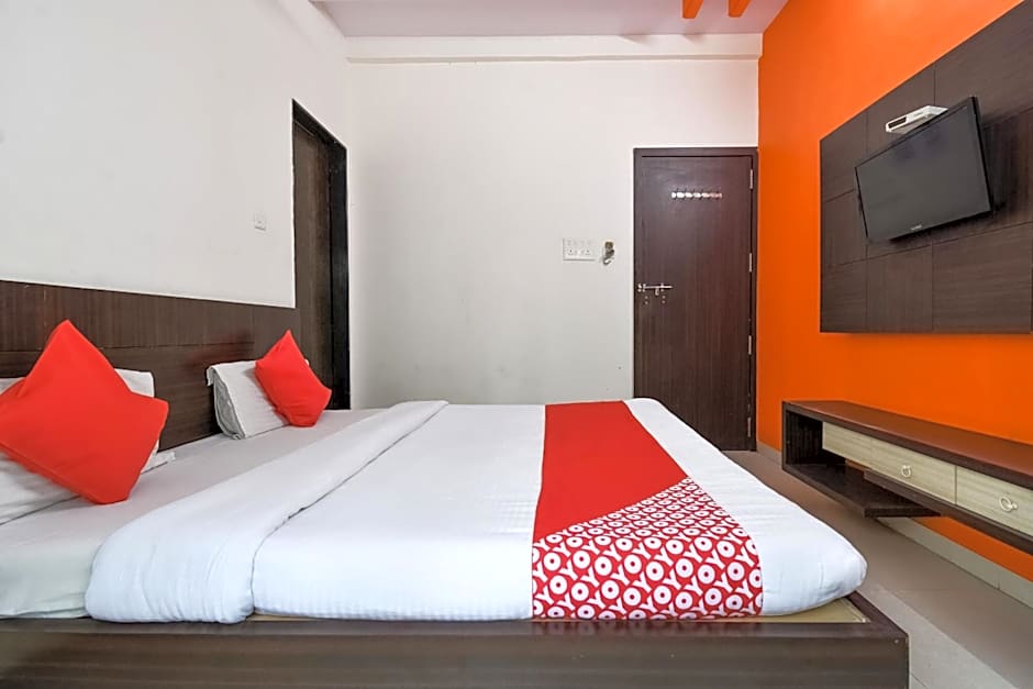 Flagship Hotel Sai Suman Palace