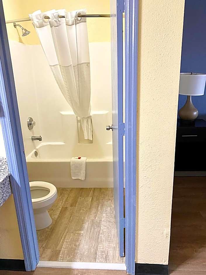 Days Inn by Wyndham Barnwell