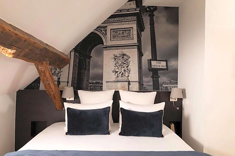 Midnight Hotel Paris