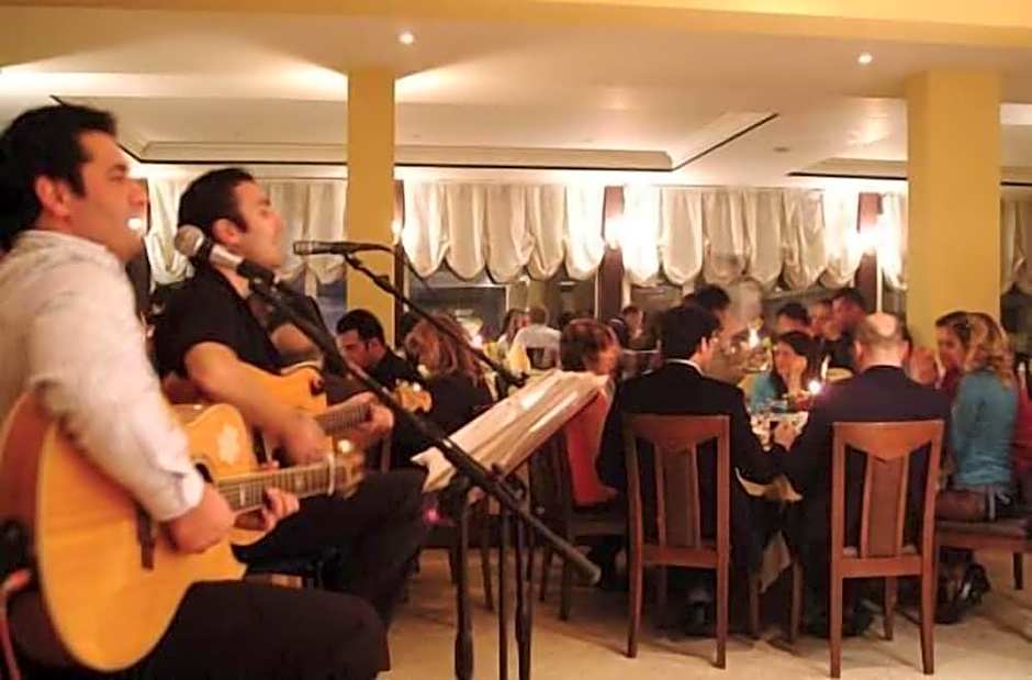 Genç Yazıcı Hotel Uludağ