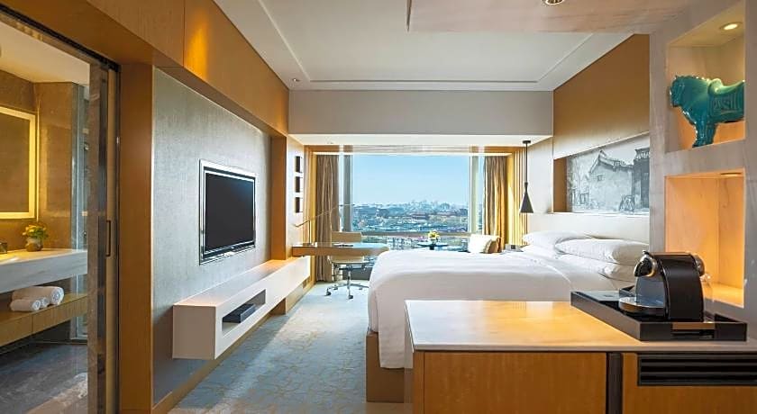 Renaissance by Marriott Beijing Wangfujing Hotel