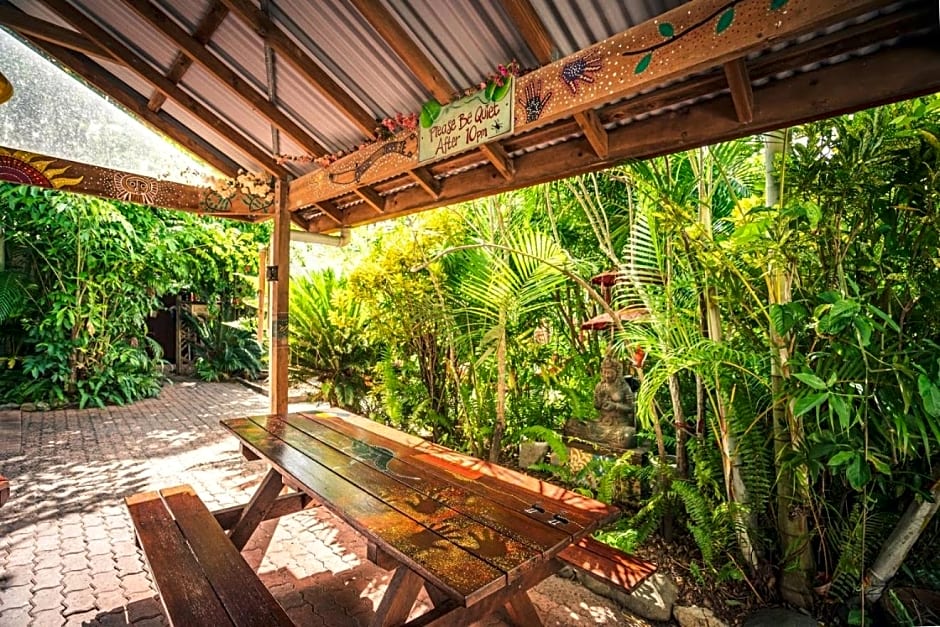 Tropic Days Boutique Hostel