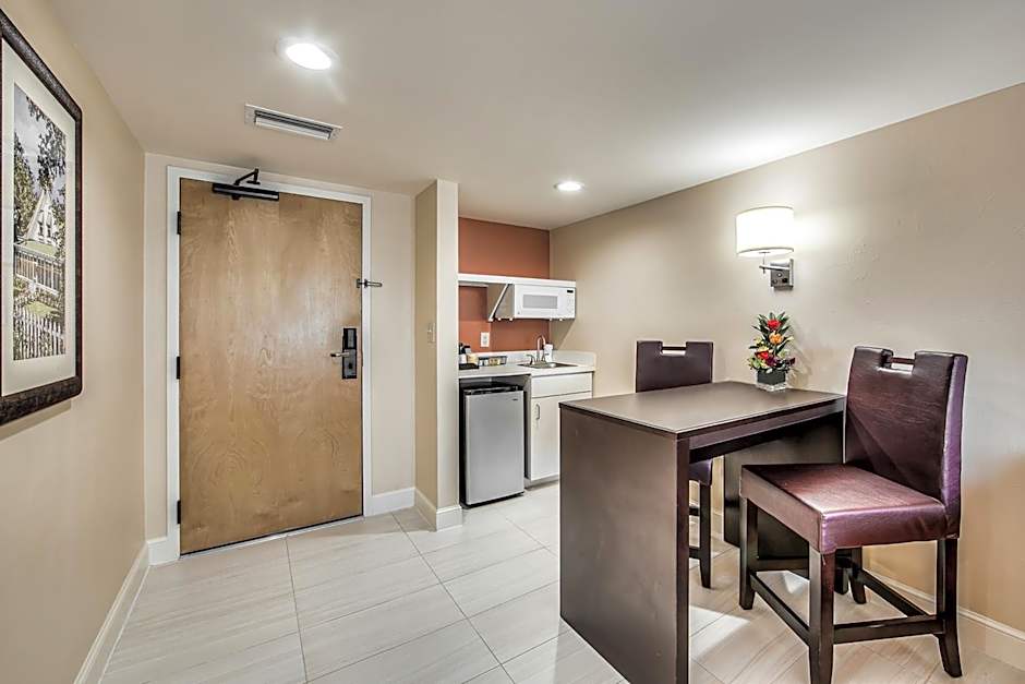 Inn of Naples, Tapestry Collection by Hilton