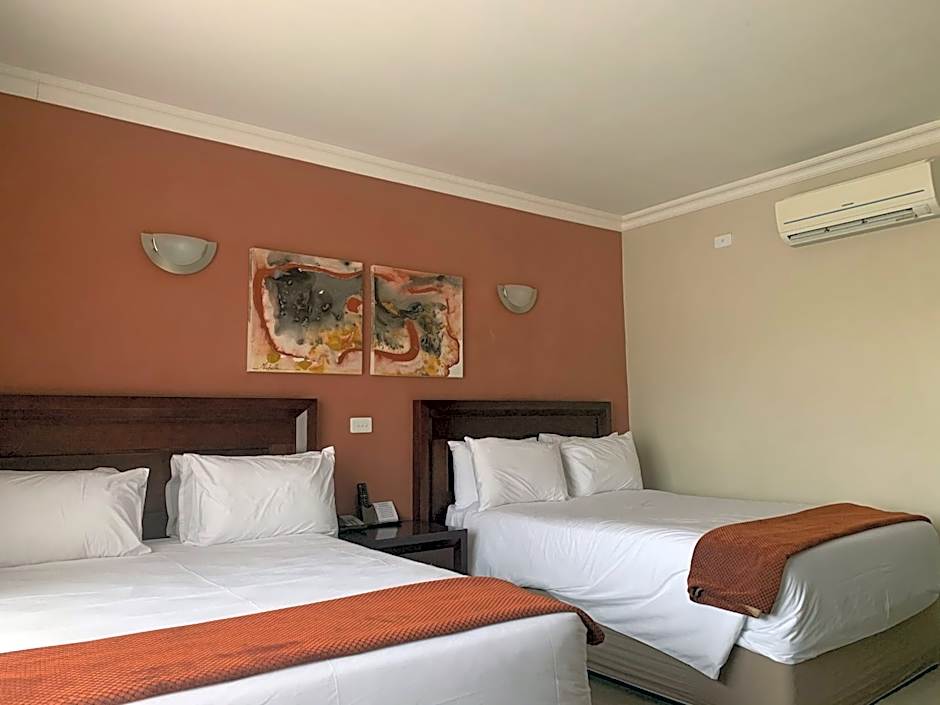 Royal Hotel