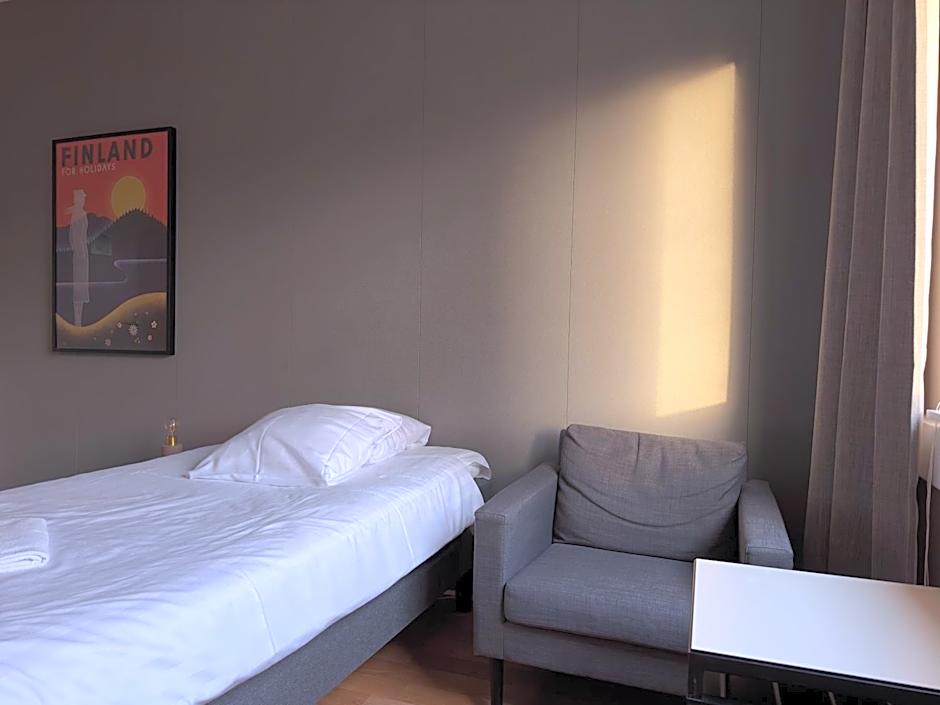 The Rooms Airport - 20Rooms